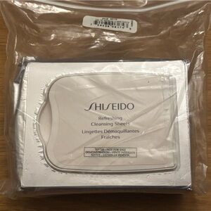 Shiseido Refreshing Cleansing Wipes